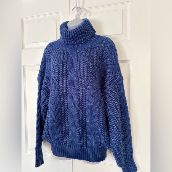 FATE Sweater Turtleneck Forever Chic Cable Sweater Royal Blue size Small Medium - Picture 4 of 13